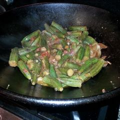 A picture of Spicy okra.