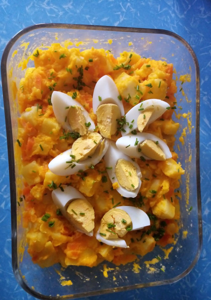 Una foto de "Ensalada con mayonesa de zanahoria"🍲