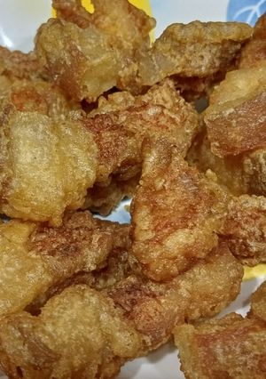 Hình của món Thịt đùi heo lăn bột chiên giòn.
