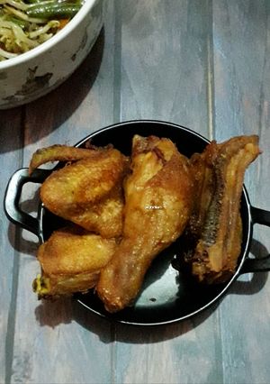 Foto resep Ayam goreng bumbu sayur asem