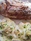 Sama al horno con papas de Sanlucar