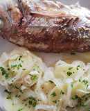 Sama al horno con papas de Sanlucar