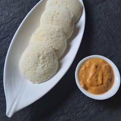 A picture of Rawa Idli With Onion-Tomato Chutney.