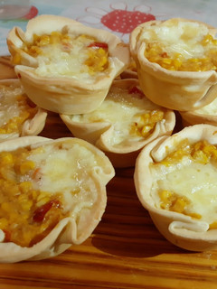 Una foto de Canastitas de humita y queso