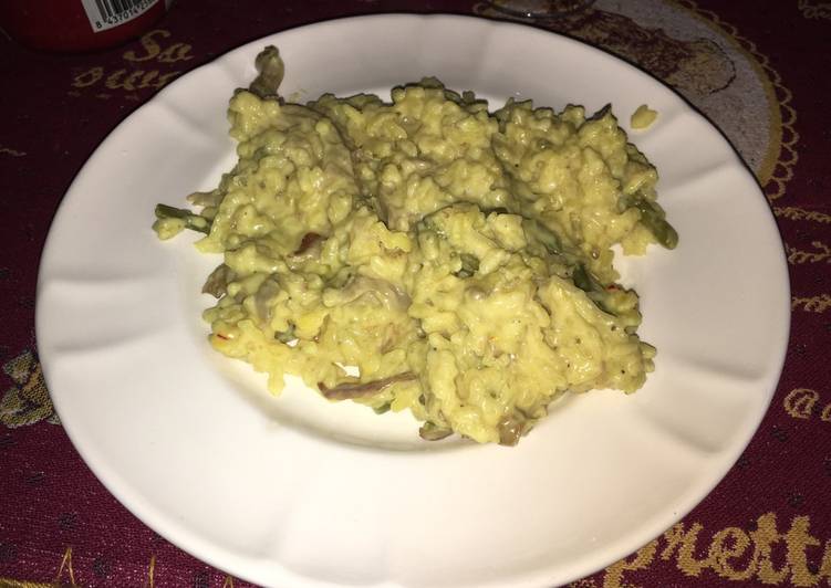 Risotto de setas de cardo y espárragos de nuez