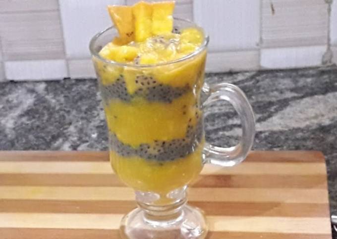 Steps to Make Favorite Mango and chia seeds pudding | Weight loss recipe