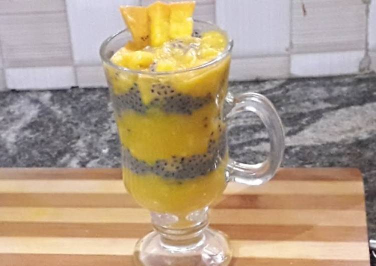 Step-by-Step Guide to Prepare Super Quick Homemade Mango and chia seeds pudding | Weight loss recipe