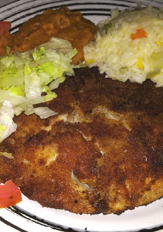 Una foto de Filete de Tilapia Empanizado