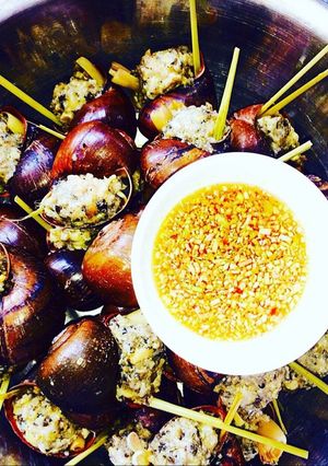 Hình của món Ốc nhồi thịt hâp sả.