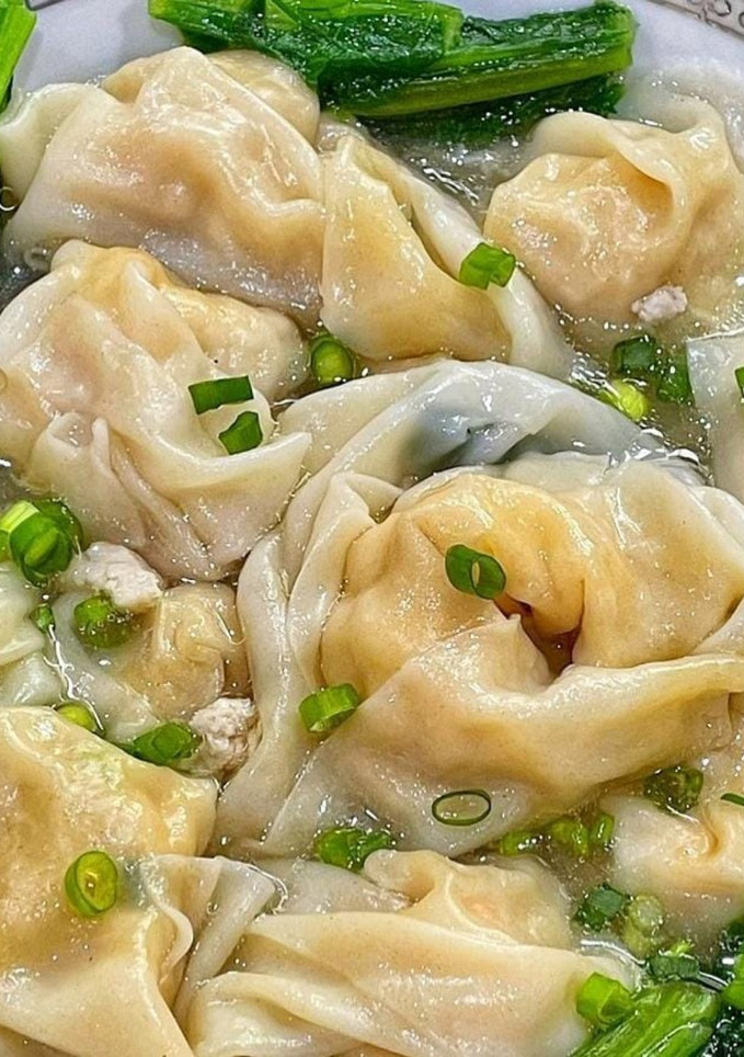 Foto resep Pangsit ayam udang bengkoang. Dijamin enak, simpel, comfort food