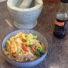 A picture of Singapore Noodles (diet version).
