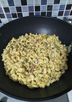 A picture of Stovetop Mac n Cheese.