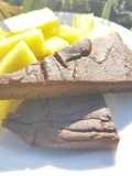Brownies senza cioccolato con rape rosse