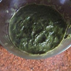 Green chutney A picture of Green chutney.