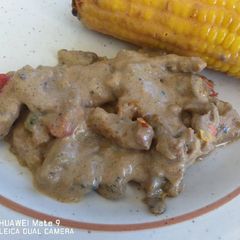A picture of Beef Stroganoff.