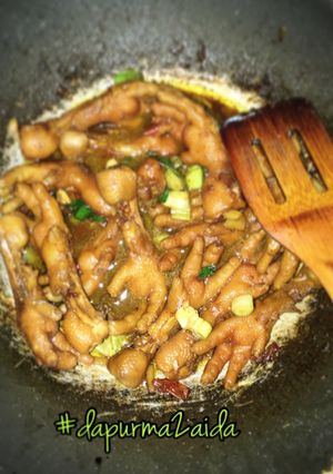 Foto resep Ceker kecap nyemek2 😋