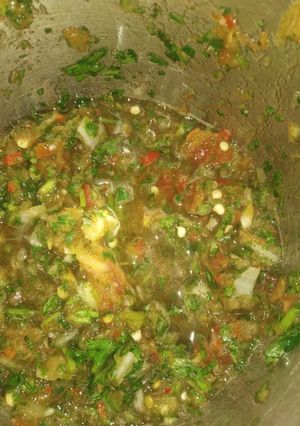 A picture of Coriander chutney.