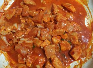 Hình của món Cơm ức gà sốt cay (Eat clean).