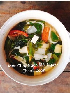 Hình của món Canh rong biển nấu cải cay chay.