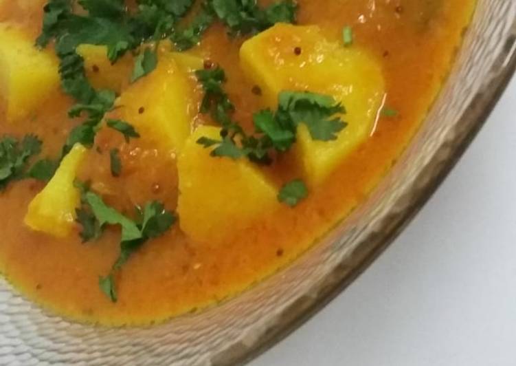 Steps to Make Ultimate Potato Curry#cookingwithtomatorecipecontest
