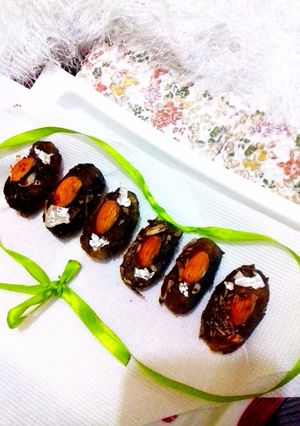 A picture of Choco besan rolls.
