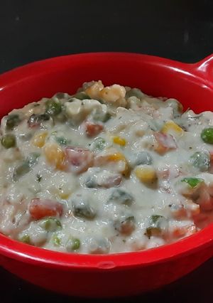 A picture of Sweet Navratan korma.
