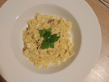 Füme Somonlu Farfalle