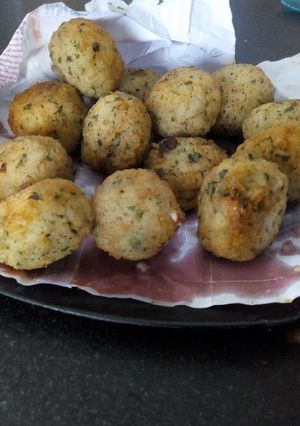 Una foto de Bombas de arroz rellenas de queso