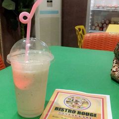 A picture of Banana milk shake.