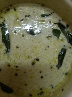 தேங்காய் சட்னி(coconut chutney recipe in tamil) செய்முறை முக்கிய புகைப்படம்