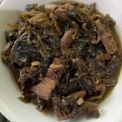 รูปของ Sayur asin hitam / menu jadul