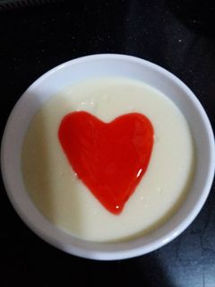 صورة لوصفة مهلبية بصوص الفراولة