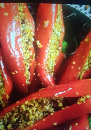આથેલા લાલ મરચાં(Pickle Red Marcha Recipe in Gujarati) રેસીપી મુખ્ય ફોટો