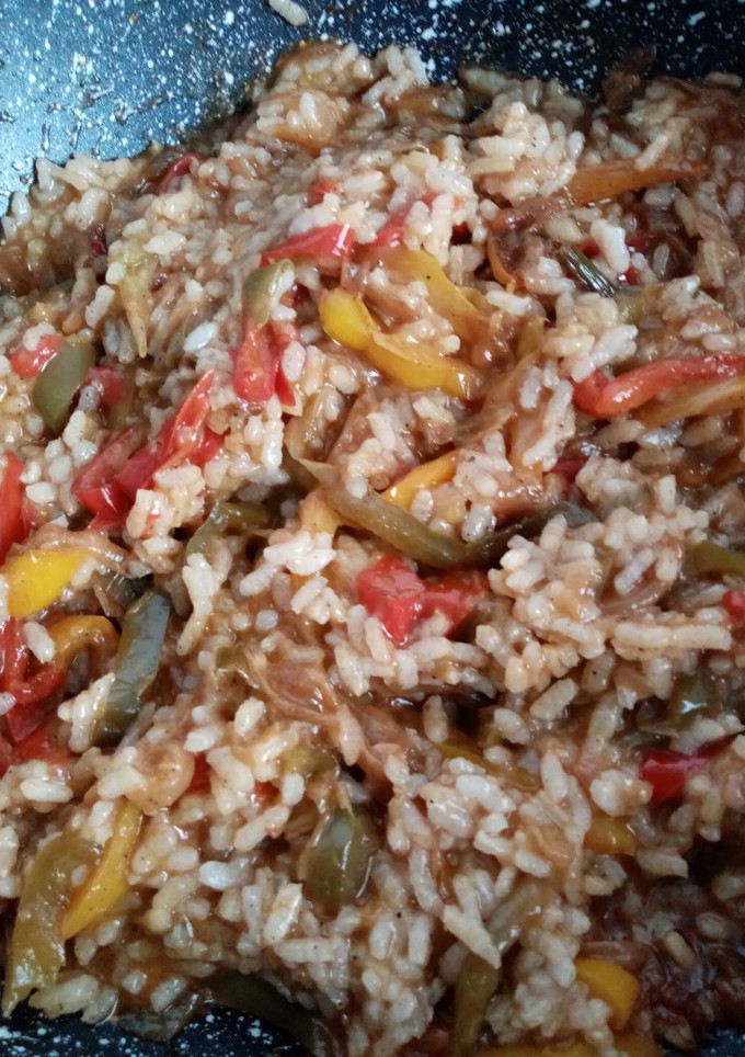 Una foto de Arroz con pimientos y especias