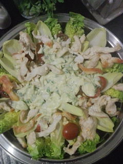 Foto principal de Ensalada de pollo a la crema de almendras