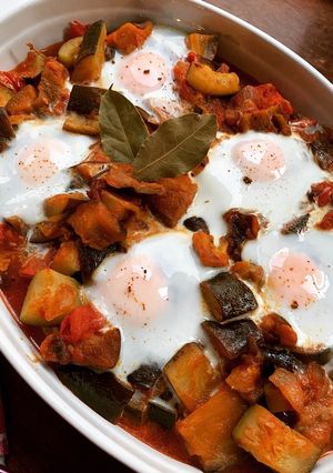 Une photo de ☆Ratatouille au Cumin et Oeuf Cassé☆