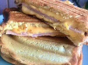 Une photo de Croque McDo maison 🏠