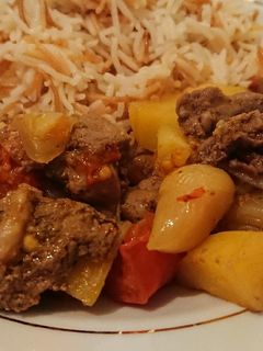 صورة لوصفة لحمة 🍖 مع البطاطا بالفرن 😋