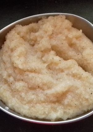 सूजी का हलवा (Suji ka halwa recipe in hindi) रेसिपी मुख्य फोटो