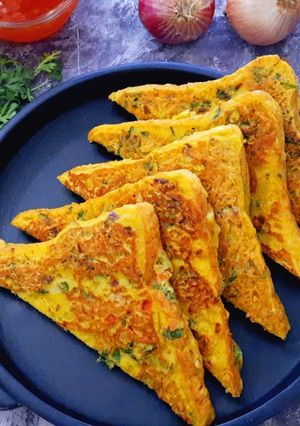 A picture of Savory Masala Toast.