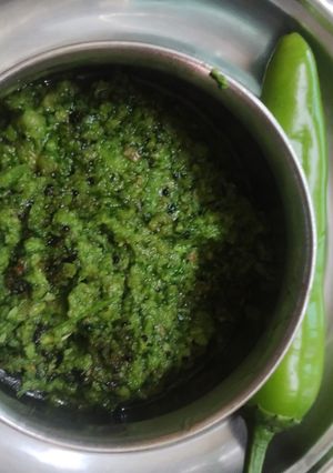 A picture of Bhavnagari mirchi thecha.