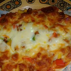 A picture of Sosage pizza.