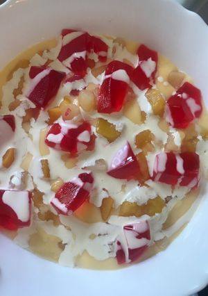 A picture of Custurd fruit truffle.