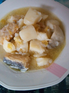 Una foto de Patatas con bacalao y puerros Porrusalda