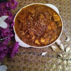 A picture of Lasooni paneer.