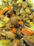 Pierna de cerdo a la olla con verduras