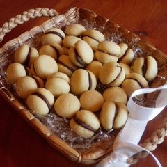 A picture of Baci di Dama - Italian Dessert.