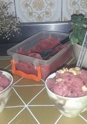 Una foto de Helado casero de ciruela. Fácil