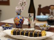 Una foto de maki sushi de vegetal