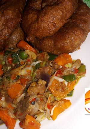 A picture of Funkaso and vegetable soup.